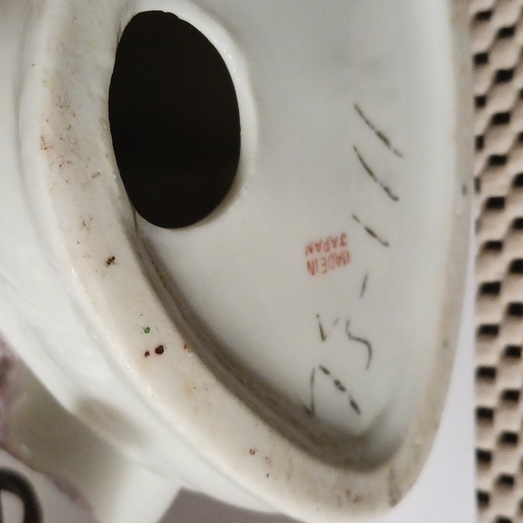 Vintage Beautiful Porcelain Victorian Couple Figurine Lamps (Works) - Picture 8 of 10